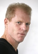 Foto de Noah Emmerich