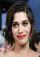 Foto de Lizzy Caplan